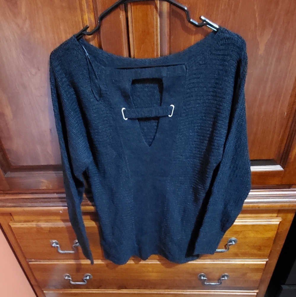 New sweater - Picture 2 of 2